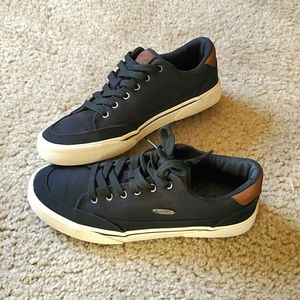 Lugz black shoes